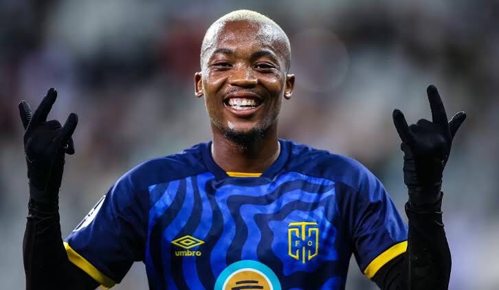 Khanyisa Mayo: “They are the only club that really wanted me.”