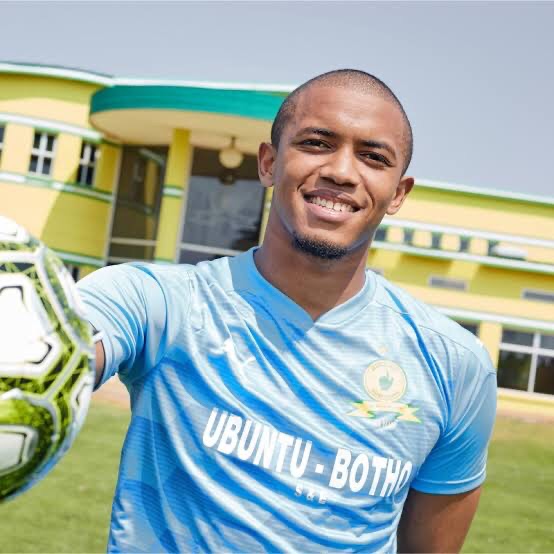 You are currently viewing Jody February makes his debut after 1921 Days since joining Sundowns