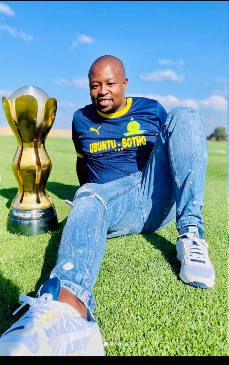 Lebogang “DJ Naves” Naves: “I’m excited at the return of football but most importantly that fan base that always gets its hopes up; the breakdowns are amazing to watch.”