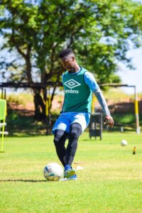 Read more about the article Thato Mokeke Joins Upington City in the Motsepe Foundation Championship